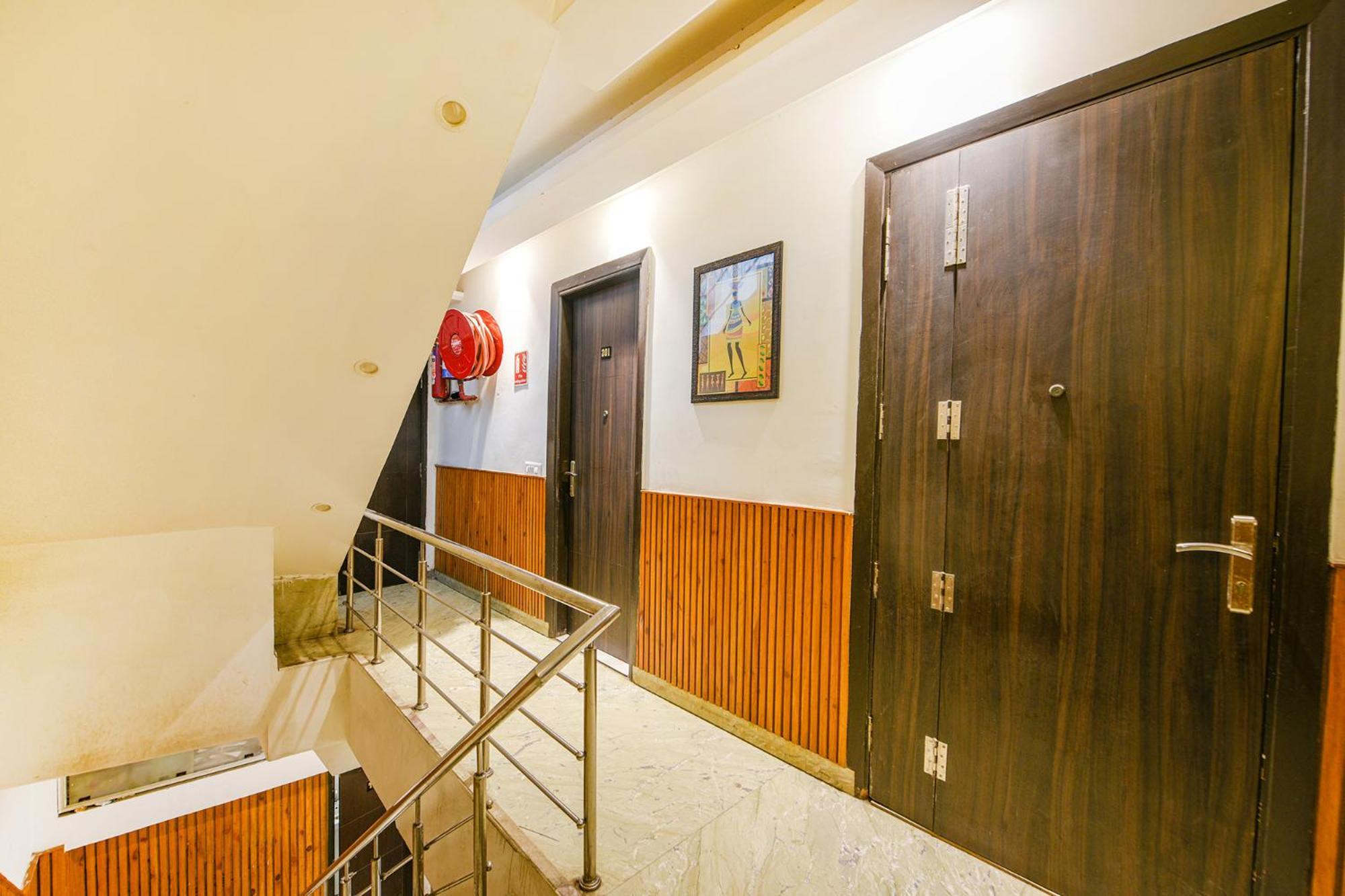 Hotel Fabhotel Shri Sai Dx - Nr Adarsh Nagar Metro Delhi (National Capital Territory of India)