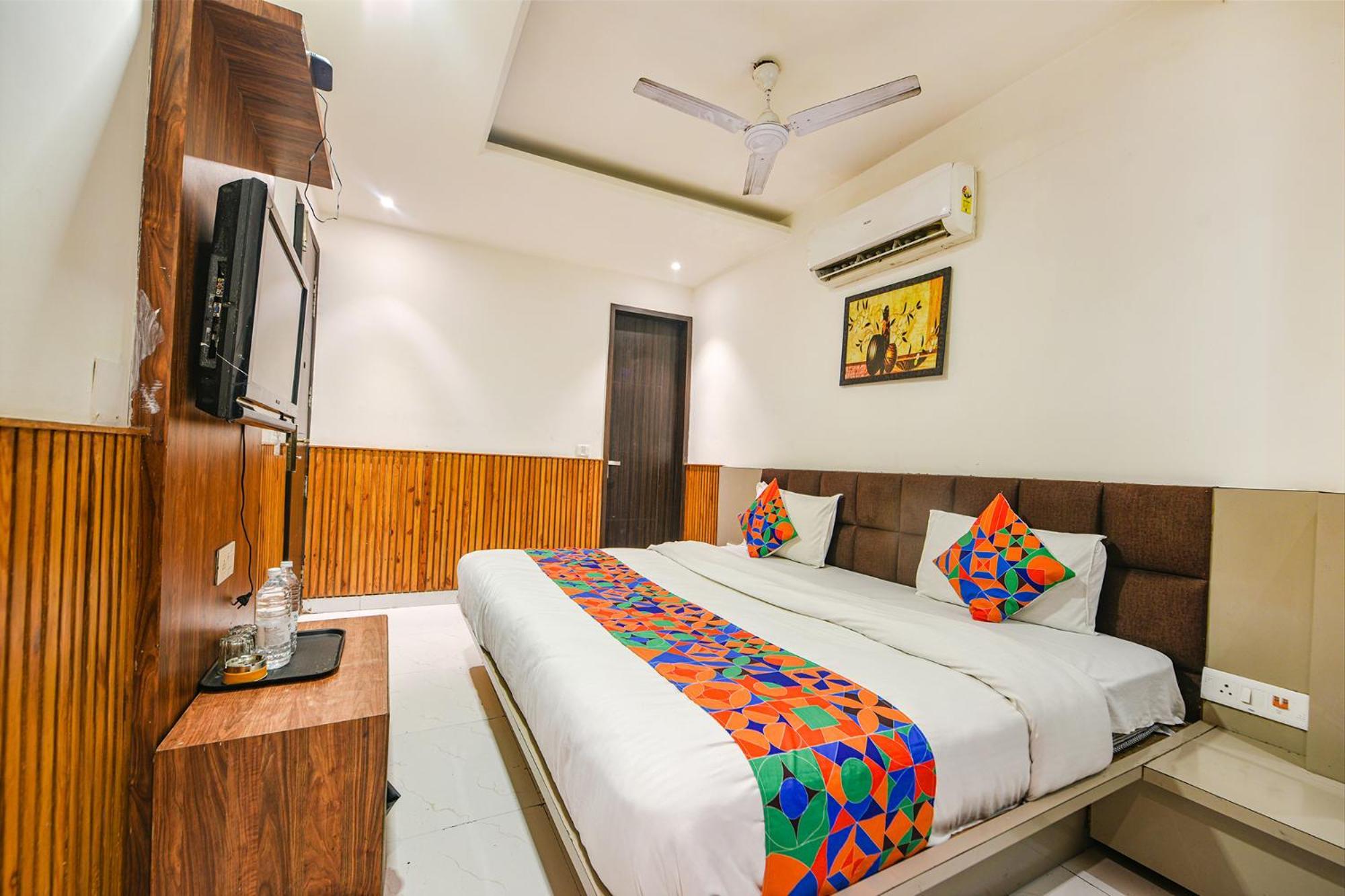 Fabhotel Shri Sai Dx - Nr Adarsh Nagar Metro Delhi (National Capital Territory of India)