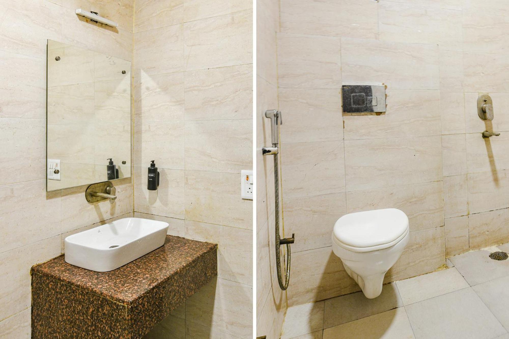 Hotel Fabhotel Shri Sai Dx - Nr Adarsh Nagar Metro 3*